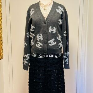 Chanel wool cc logos cardigan